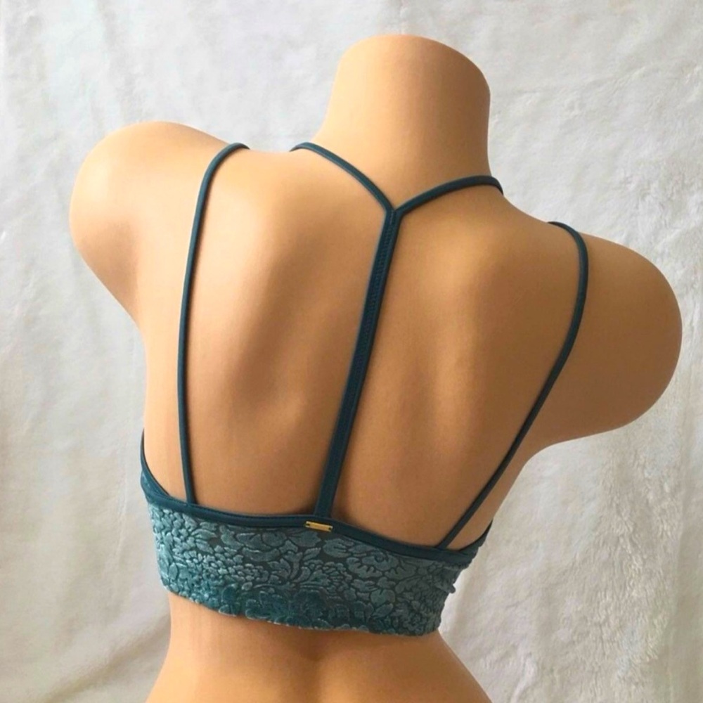 NEW Victoria Secret Sexy velvet active bra
